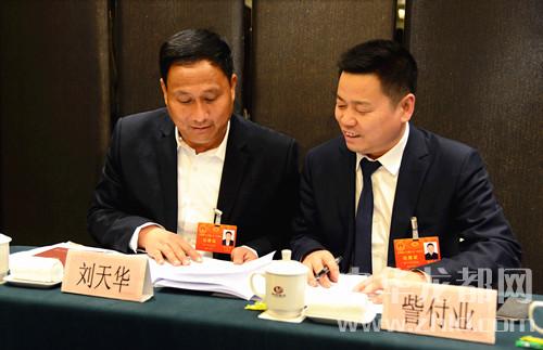 ?河南省“兩會(huì )”周口代表團剪影