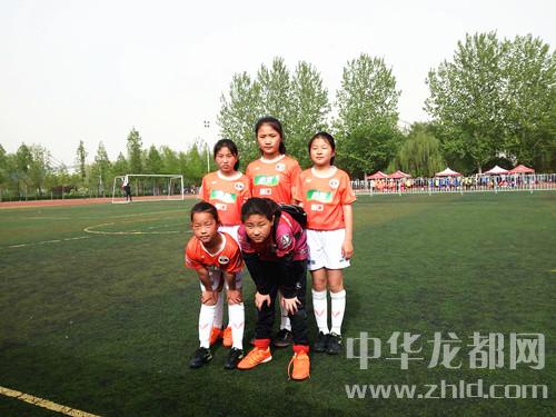 沒(méi)有一個(gè)替補隊員的周口女足