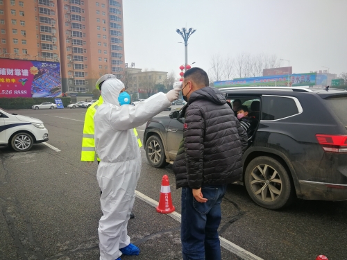 周口境內各收費站和服務(wù)區設立衛生檢疫站