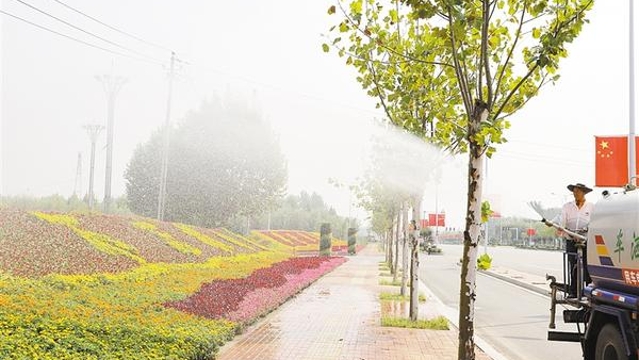 繁花似錦共創(chuàng  )文明美麗新港城