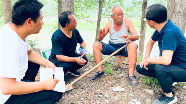 周報記者 聞汛而動(dòng) 逆水前行