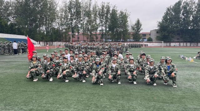 周口市高一新生陸續開(kāi)展軍訓